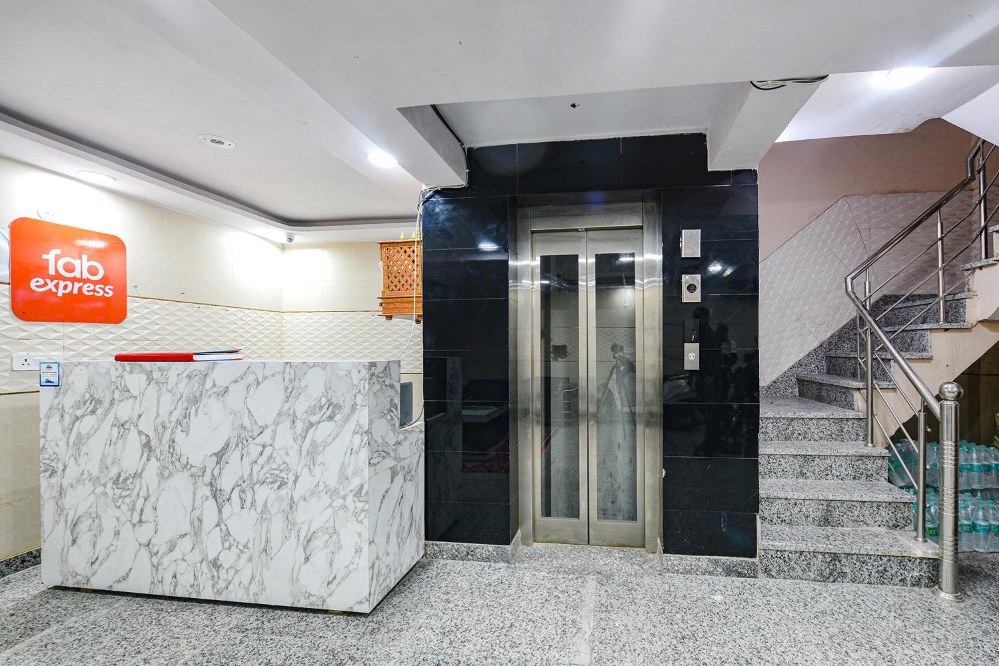 Hotel Fabexpress Unicon Nueva Delhi Exterior foto